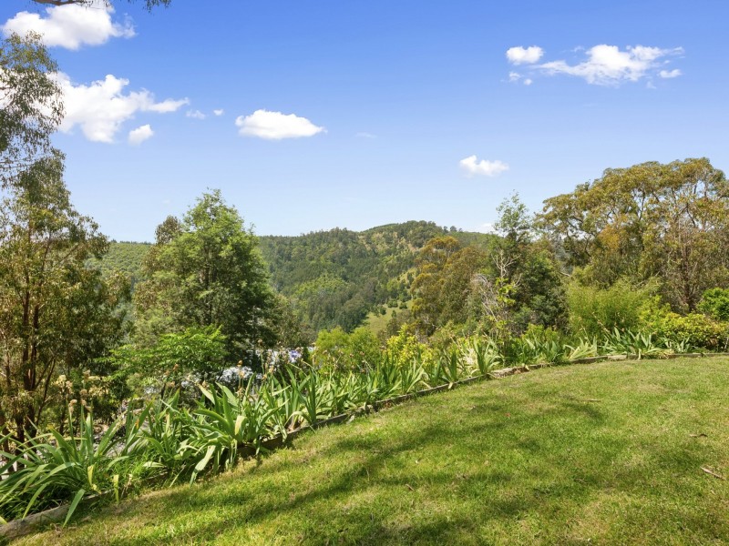 19 Browns Road, Koornalla VIC 3844