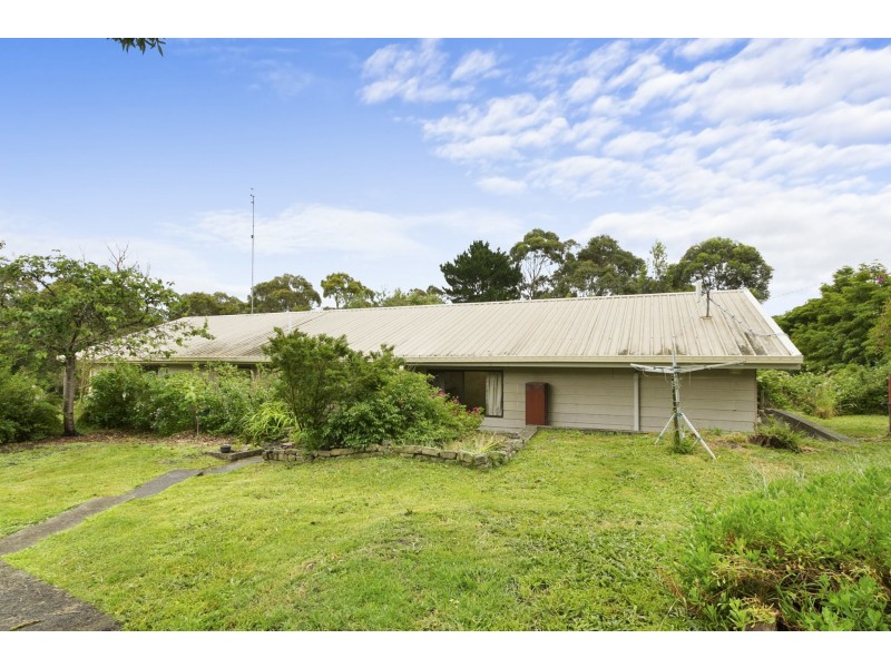 12 Frys Track, Newborough VIC 3825