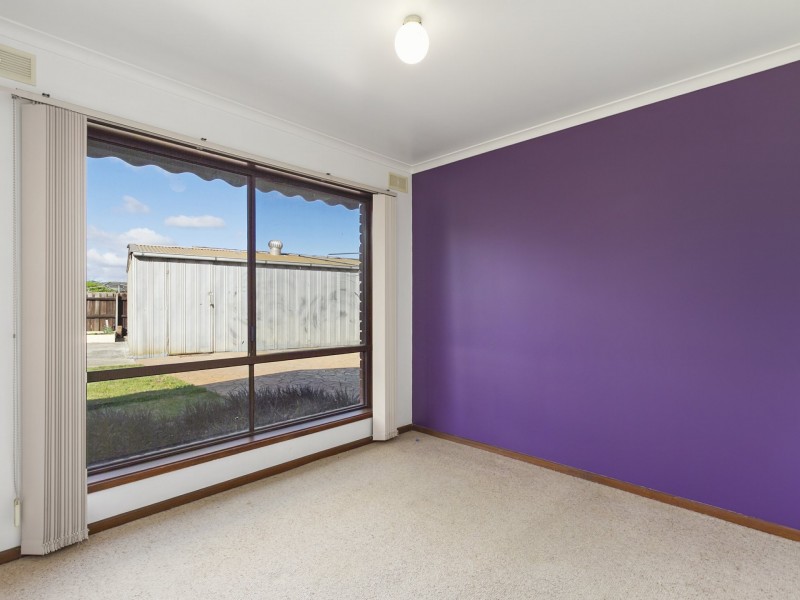 16 Phelps Court, Newborough VIC 3825