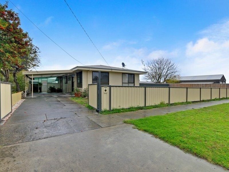 74 Comans Street, Morwell VIC 3840