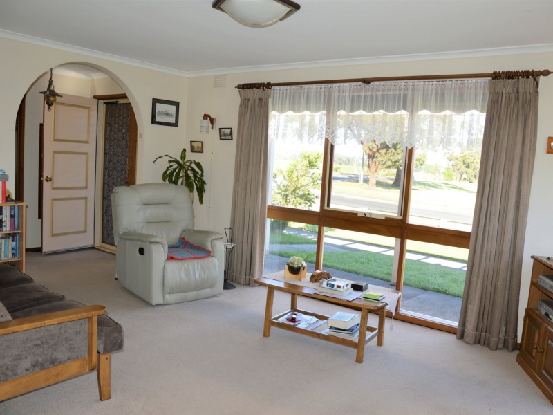 39 Abbott Street, Moe VIC 3825