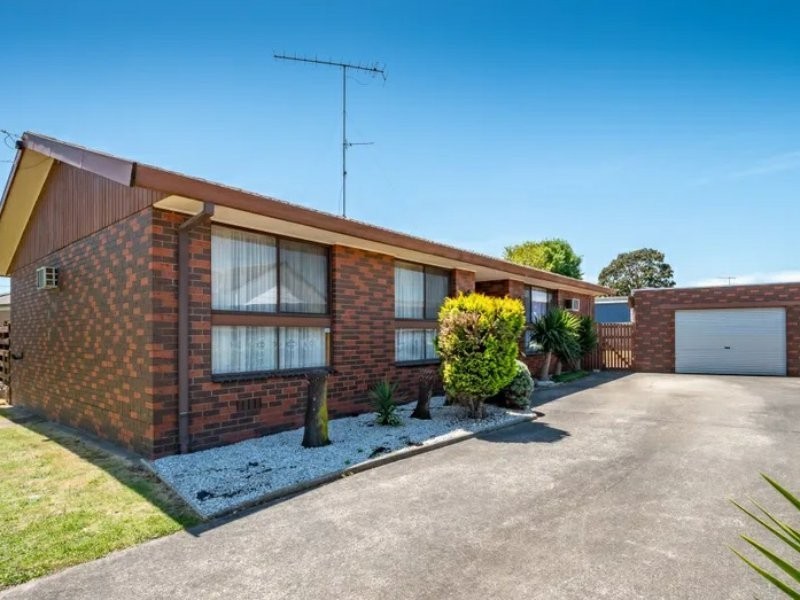 1A Alexander Ave, Moe VIC 3825