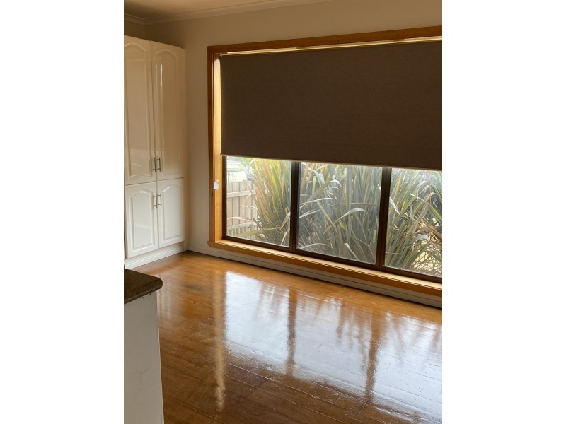 21 White Parade, Churchill VIC 3842