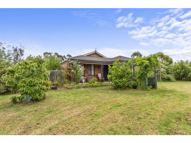 41 Humphreys Road, Toongabbie VIC 3856