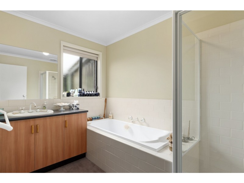 41 Humphreys Road, Toongabbie VIC 3856