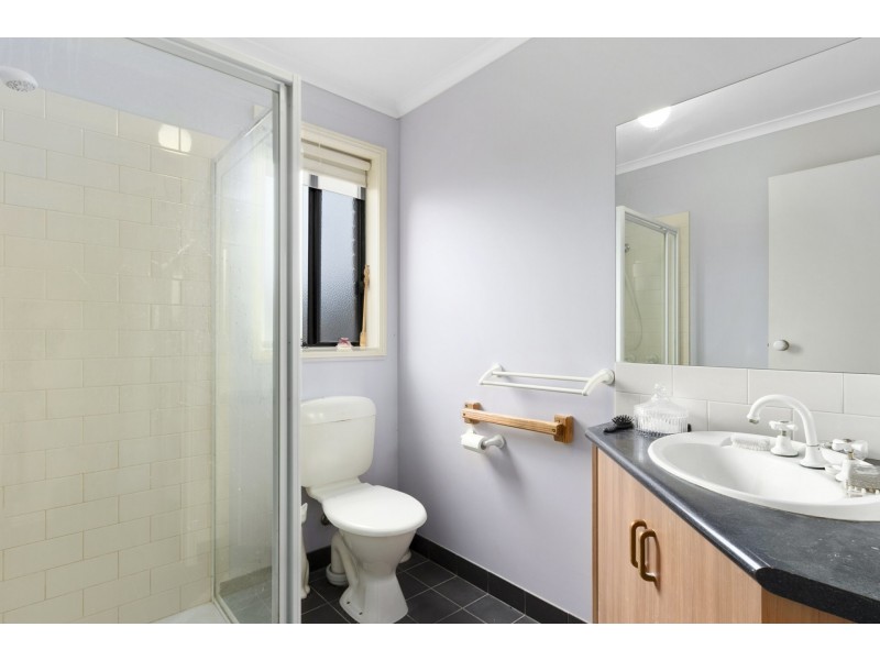 41 Humphreys Road, Toongabbie VIC 3856