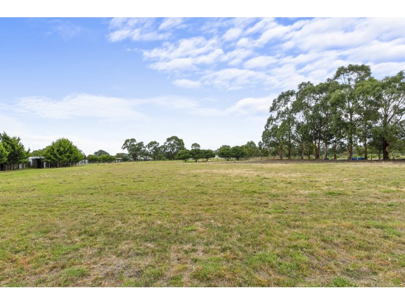 41 Humphreys Road, Toongabbie VIC 3856