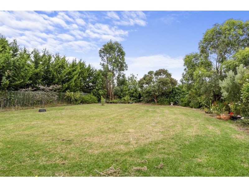 41 Humphreys Road, Toongabbie VIC 3856