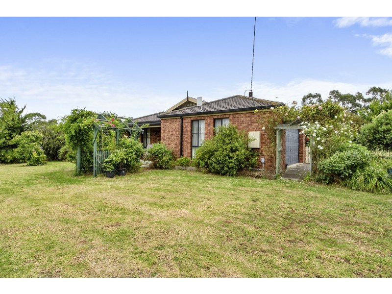 41 Humphreys Road, Toongabbie VIC 3856