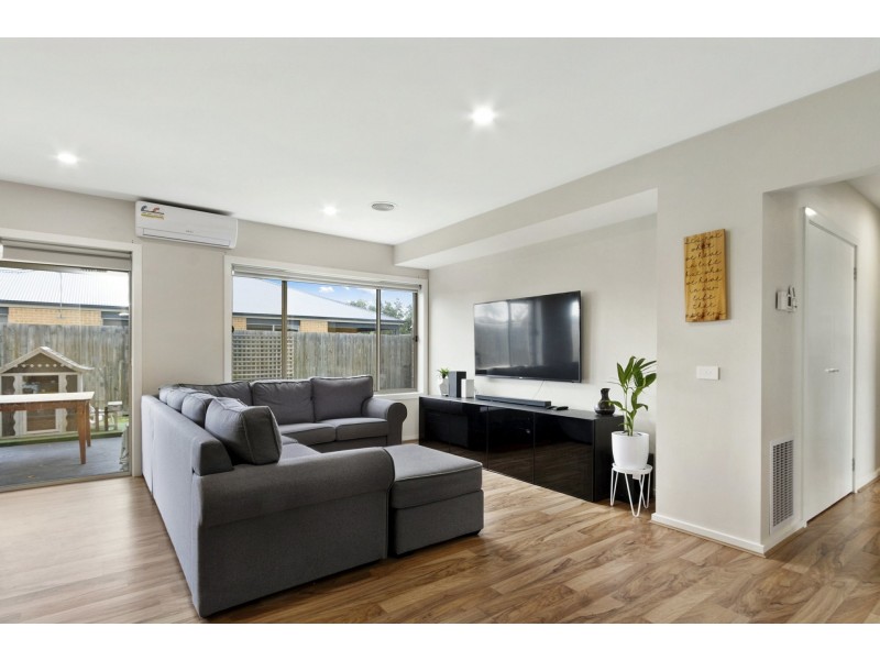 7 Cambridge Way, Traralgon VIC 3844