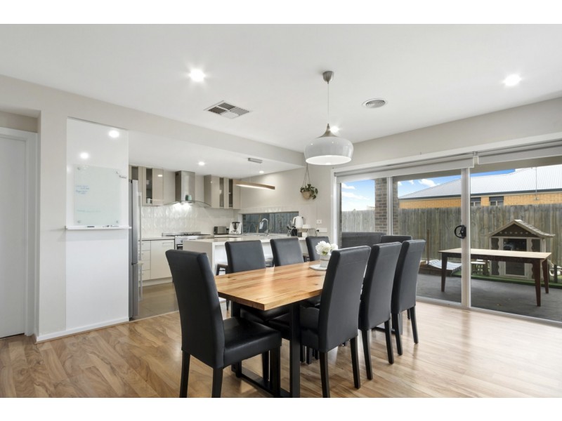 7 Cambridge Way, Traralgon VIC 3844