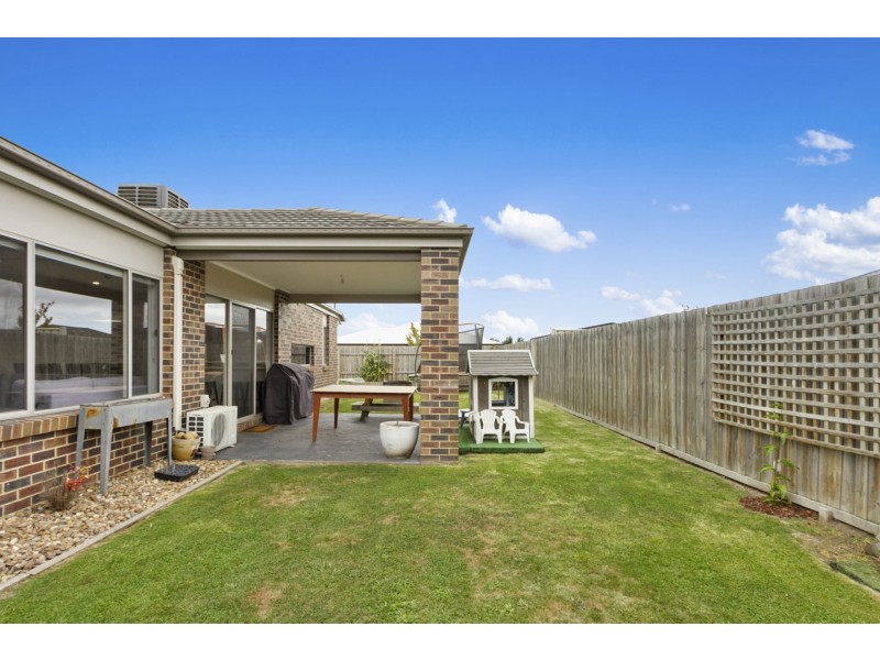 7 Cambridge Way, Traralgon VIC 3844