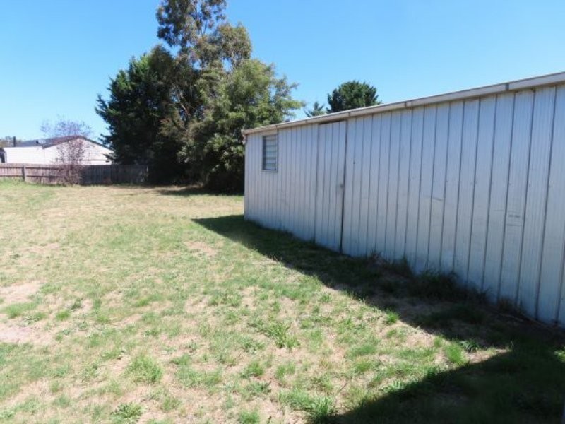 16 Ayres Court, Rosedale VIC 3847