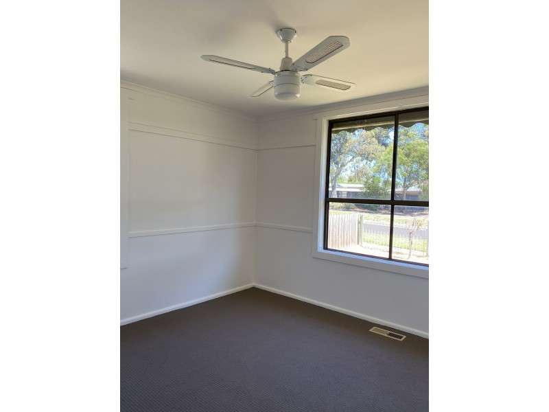 33 Truscott Road, Moe VIC 3825