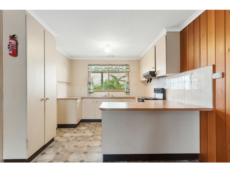 2 Tanjil Court, Willow Grove VIC 3825