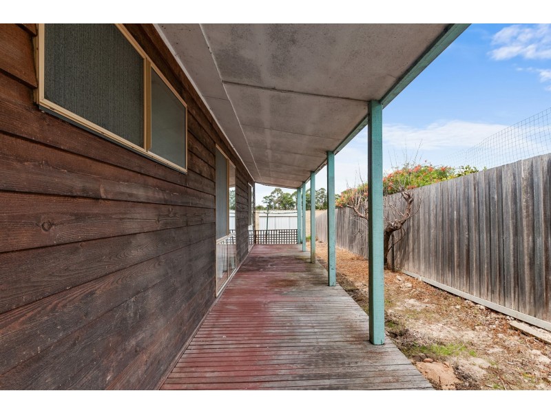 2 Tanjil Court, Willow Grove VIC 3825