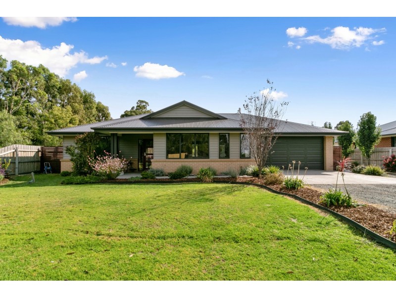 1 Stewart Street, Toongabbie VIC 3856