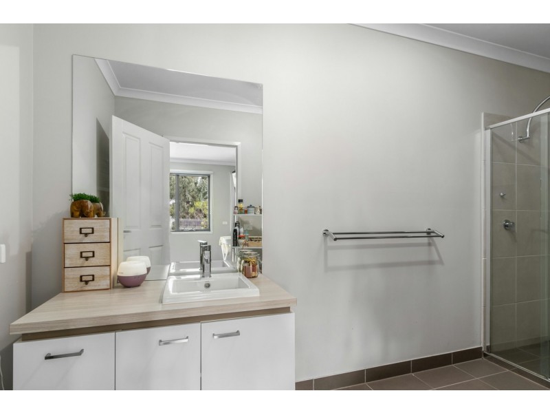 1 Stewart Street, Toongabbie VIC 3856