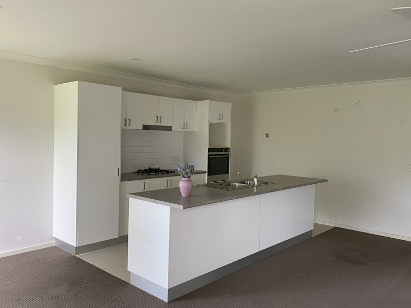 18 Graduation Place, Churchill VIC 3842