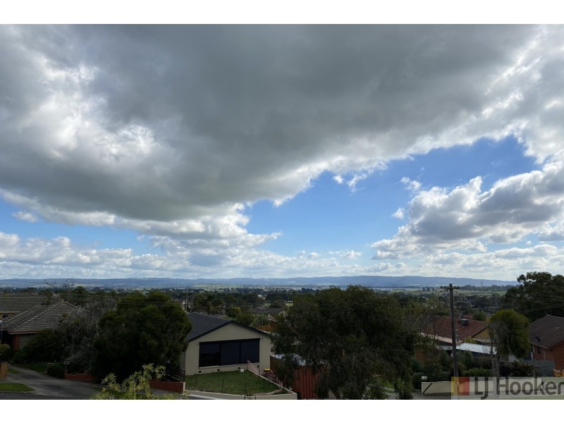 2 McKay Court, Churchill VIC 3842