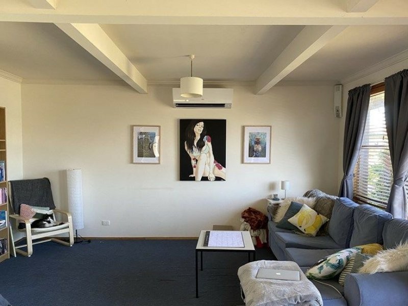 2 McKay Court, Churchill VIC 3842