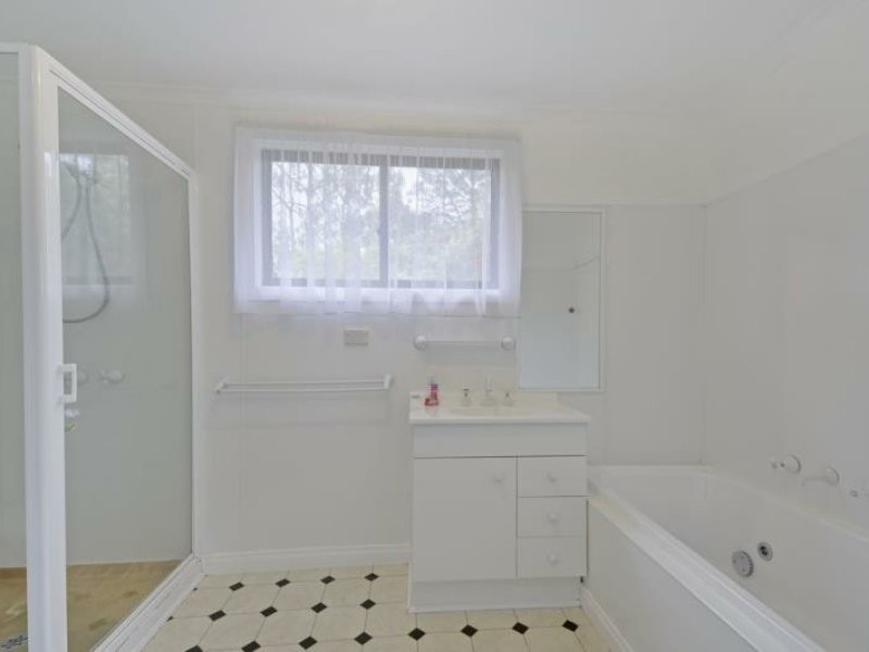 60 Shanahan Parade, Newborough VIC 3825