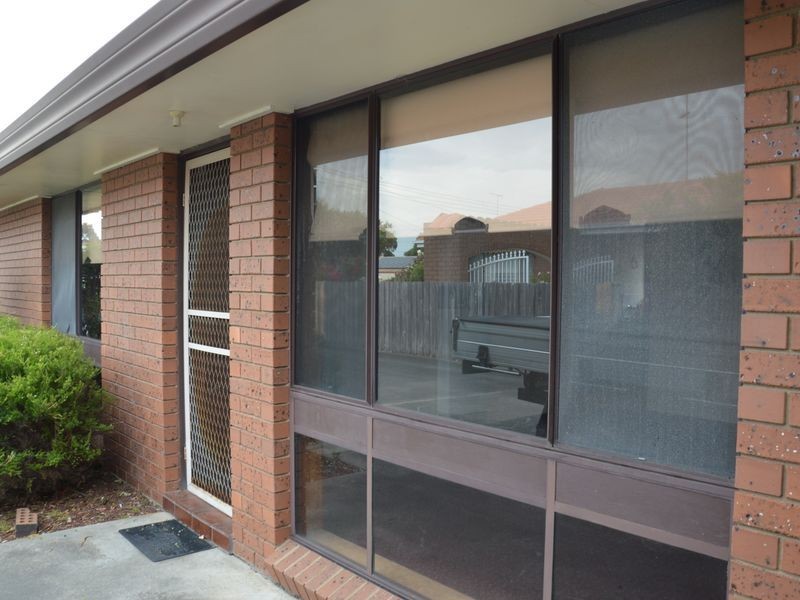 2/7 Park Avenue, Morwell VIC 3840