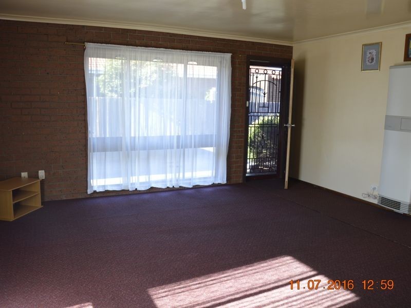 2/7 Park Avenue, Morwell VIC 3840