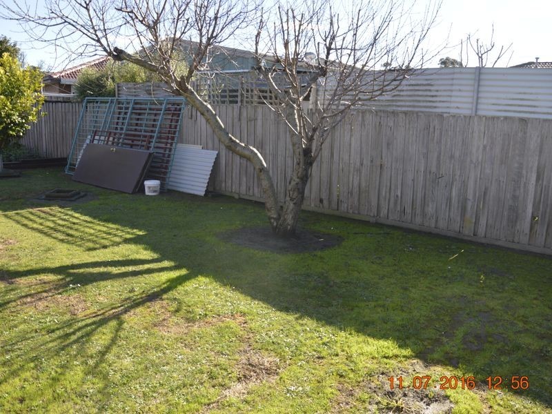 2/7 Park Avenue, Morwell VIC 3840
