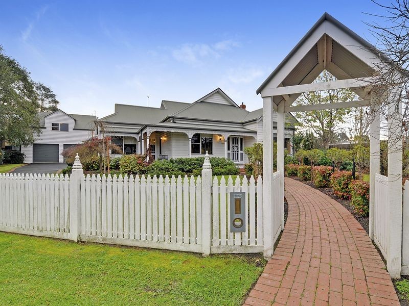 9 Atherley Close, Traralgon VIC 3844