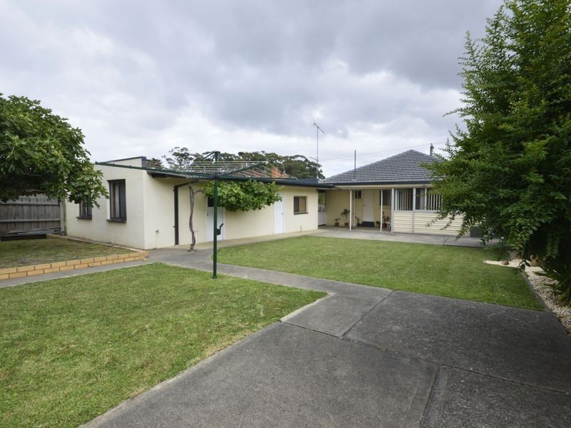 14 Winifred Street, Morwell VIC 3840