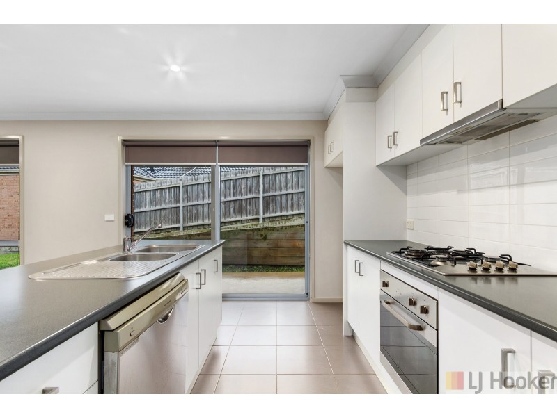 12 Lawn Avenue, Traralgon VIC 3844