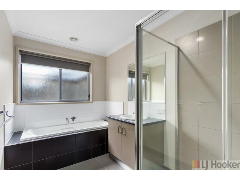 12 Lawn Avenue, Traralgon VIC 3844