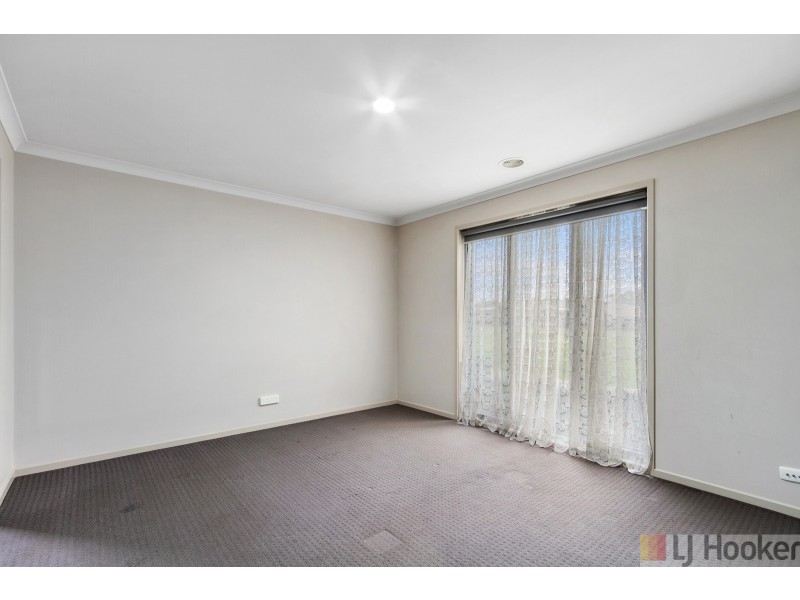 12 Lawn Avenue, Traralgon VIC 3844