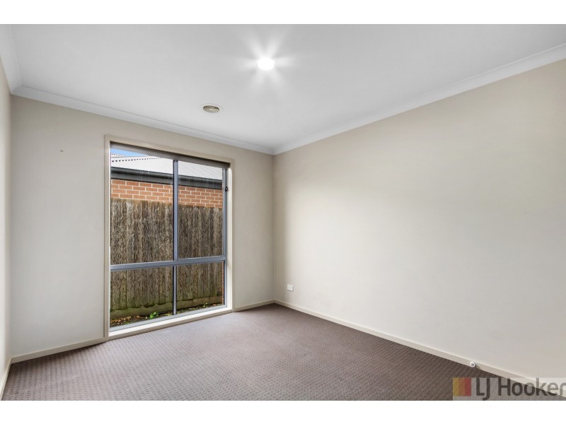 12 Lawn Avenue, Traralgon VIC 3844