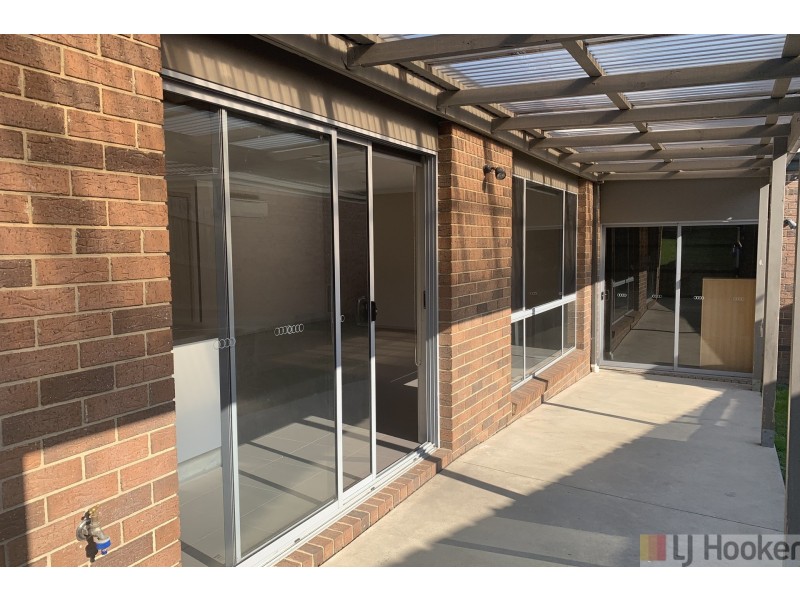 12 Lawn Avenue, Traralgon VIC 3844