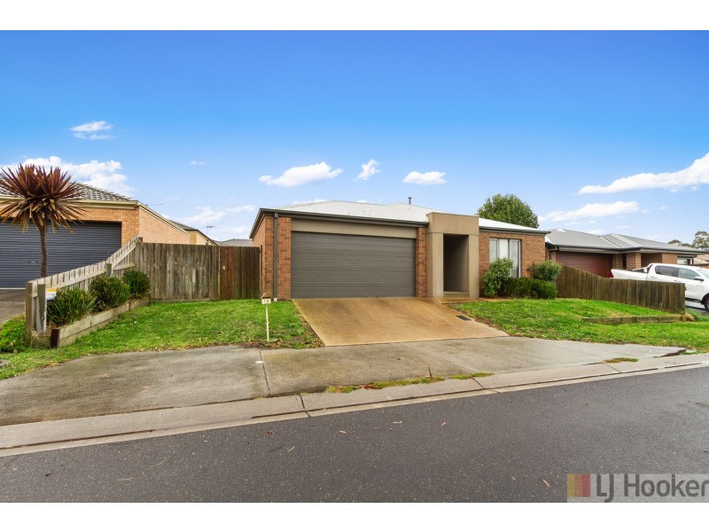 12 Lawn Avenue, Traralgon VIC 3844