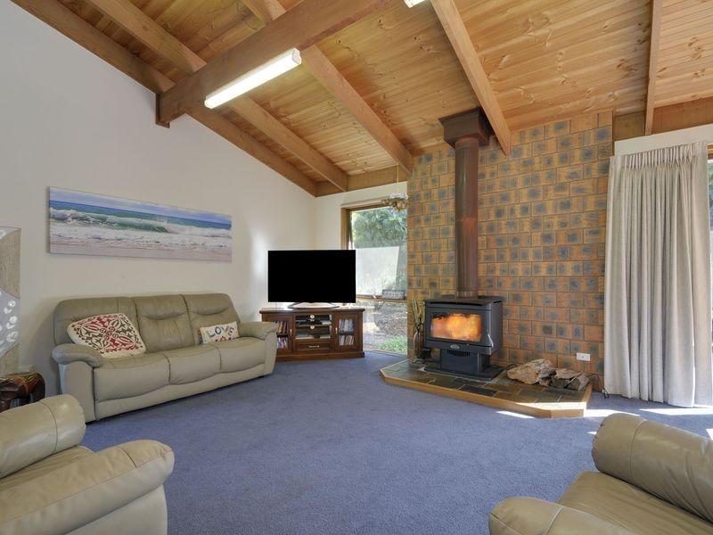 1 Onley, Flynn VIC 3844