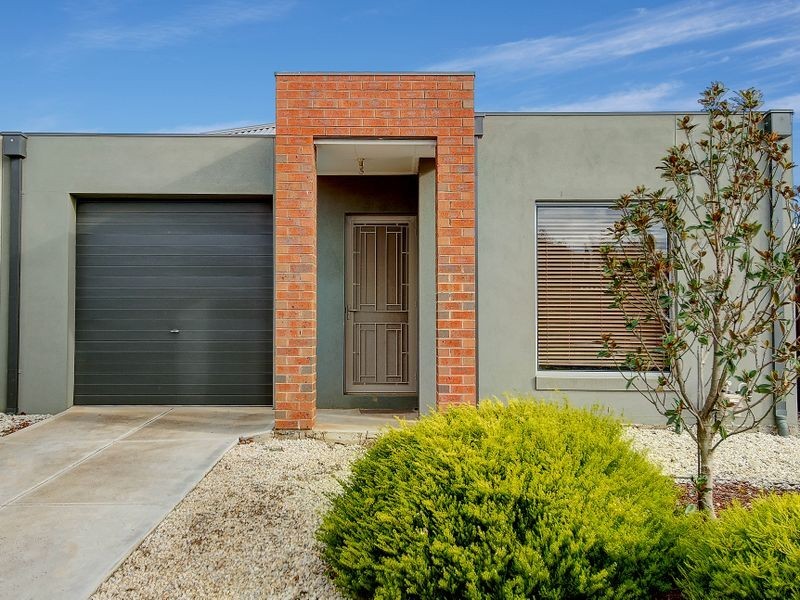 6/39 Astley Crescent, Point Cook VIC 3030