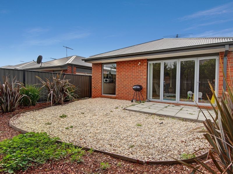 6/39 Astley Crescent, Point Cook VIC 3030