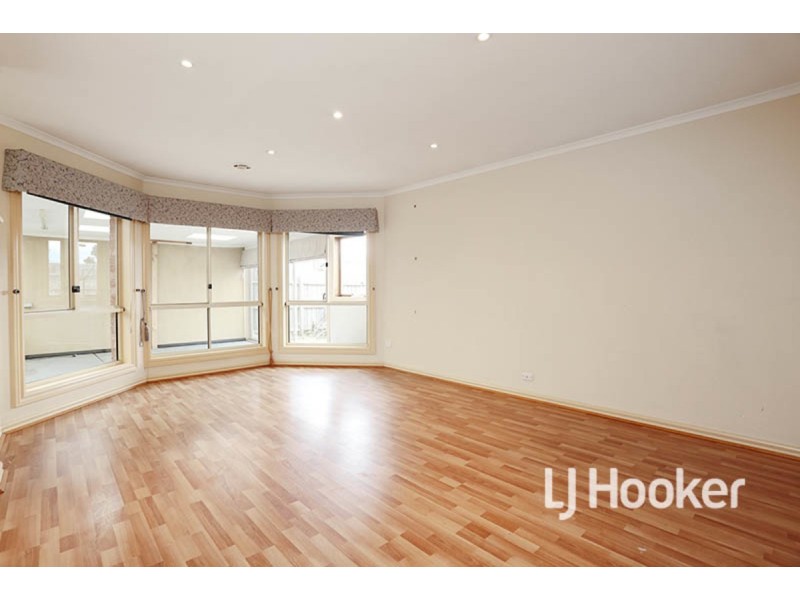 8 Spindrift Way, Seabrook VIC 3028