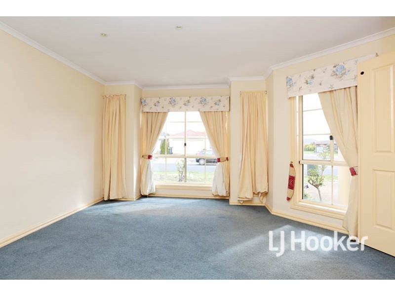 8 Spindrift Way, Seabrook VIC 3028