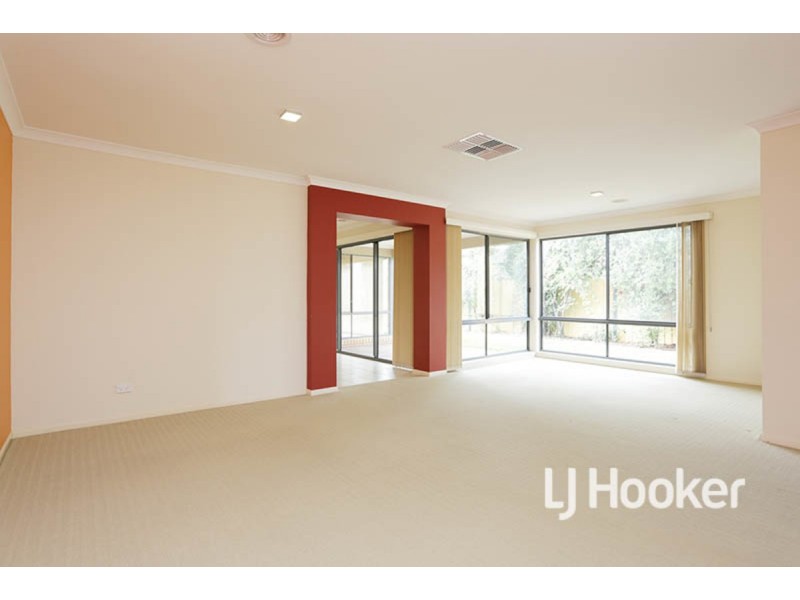 64 Yuruga Boulevard, Point Cook VIC 3030