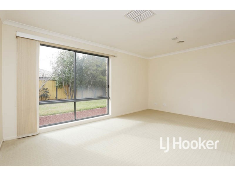 64 Yuruga Boulevard, Point Cook VIC 3030