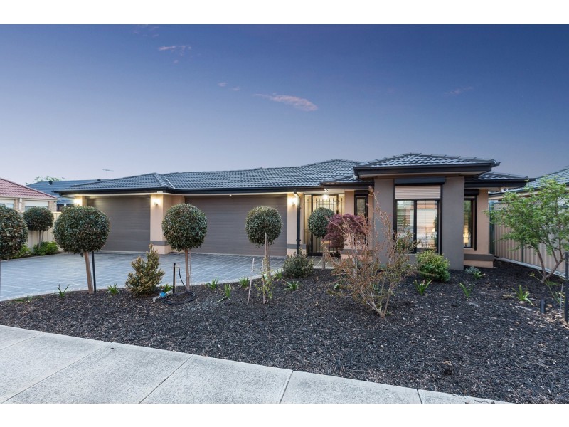 2 Halifax Court, Point Cook VIC 3030