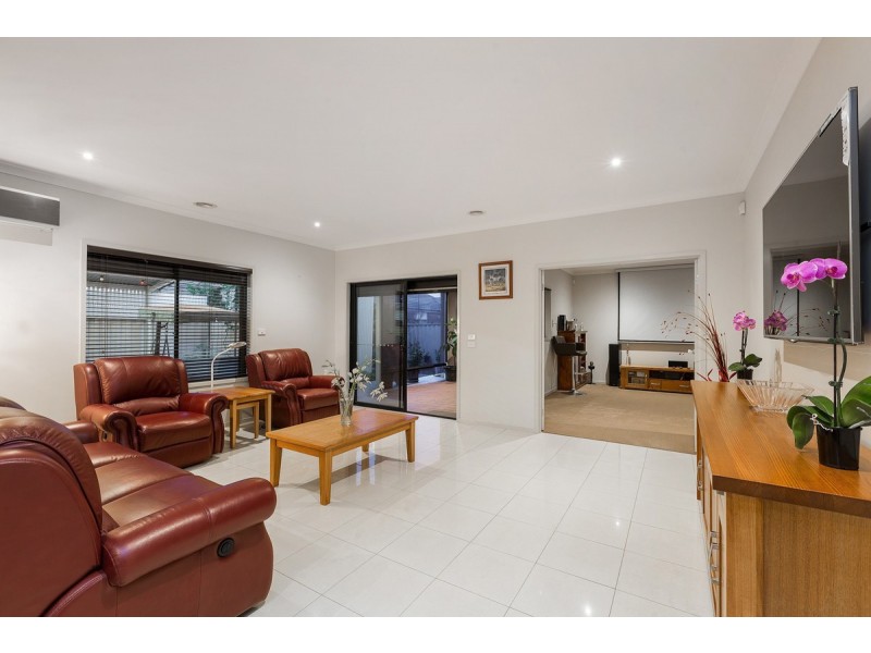 2 Halifax Court, Point Cook VIC 3030