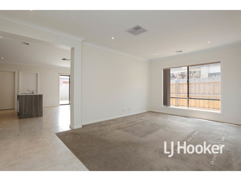 39 Jupiter Drive, Truganina VIC 3029