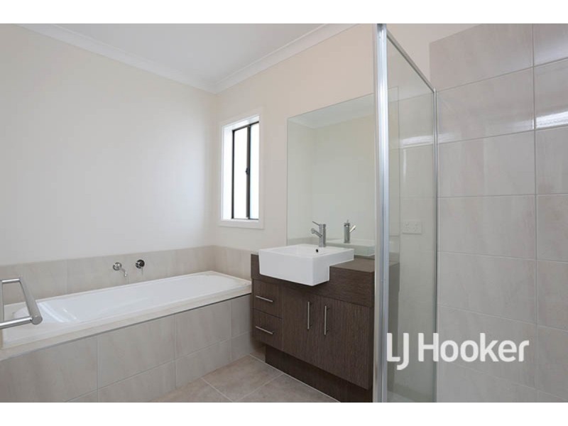 39 Jupiter Drive, Truganina VIC 3029