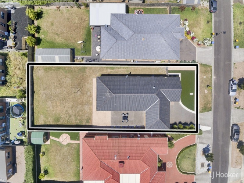 15 Irving Street, Point Cook VIC 3030