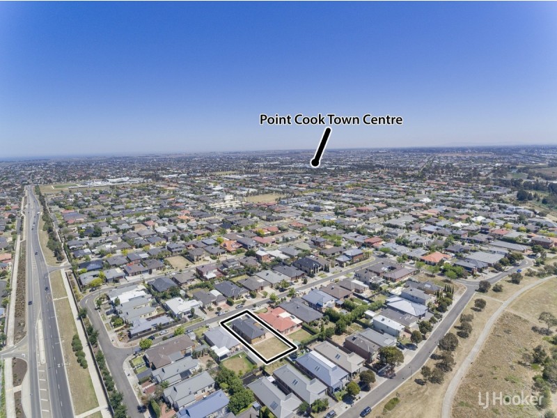 15 Irving Street, Point Cook VIC 3030